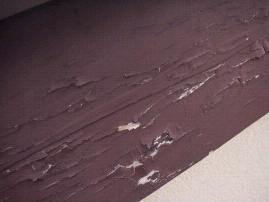 塗膜が剥がれてきた破風板部分の画像｜埼玉県｜外壁塗装